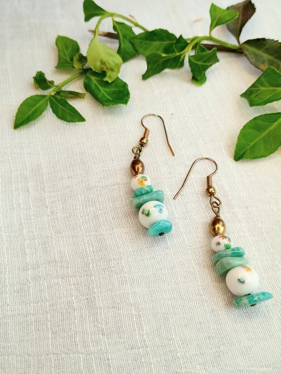 🌊 COASTAL GRANDMOTHER 🌊 TRU VTG 70s - 80s Artisan Crafted earrings, bohemian - Picture 1 of 9